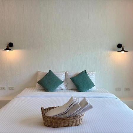 Charisma Resort Suan Phueng Exteriör bild