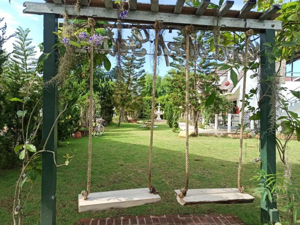 Charisma Resort Suan Phueng Exteriör bild