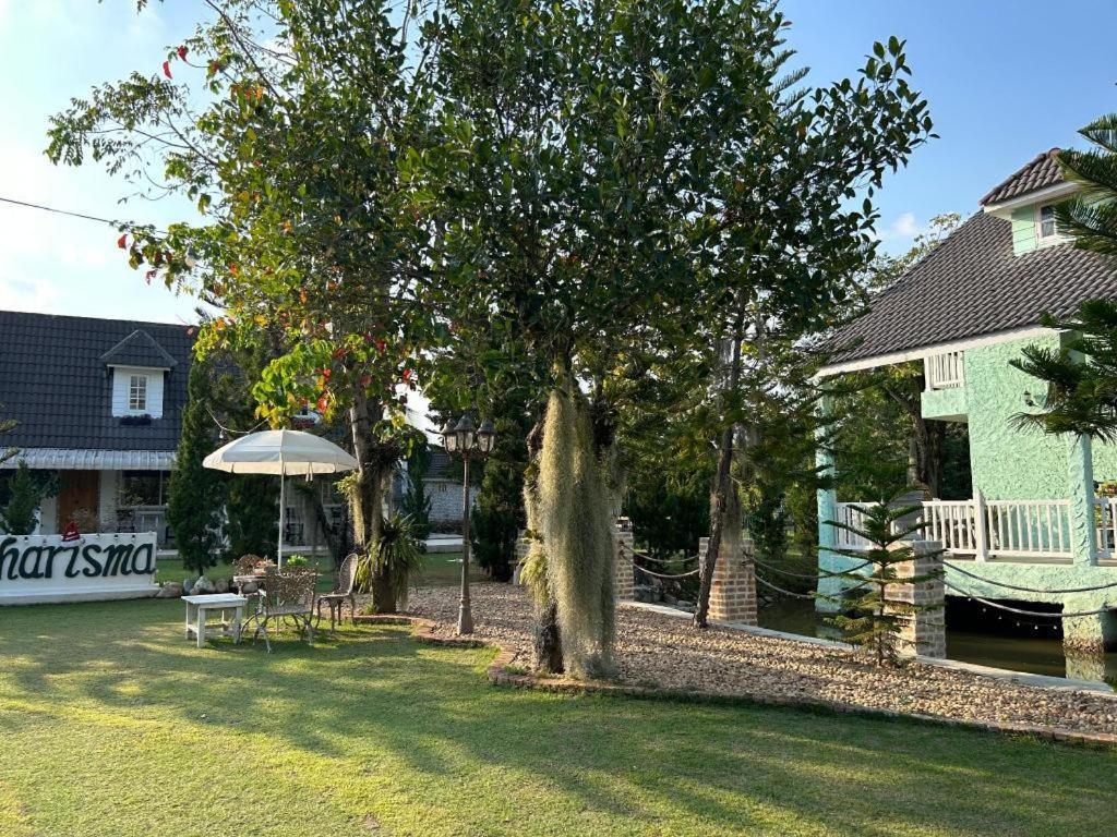 Charisma Resort Suan Phueng Exteriör bild